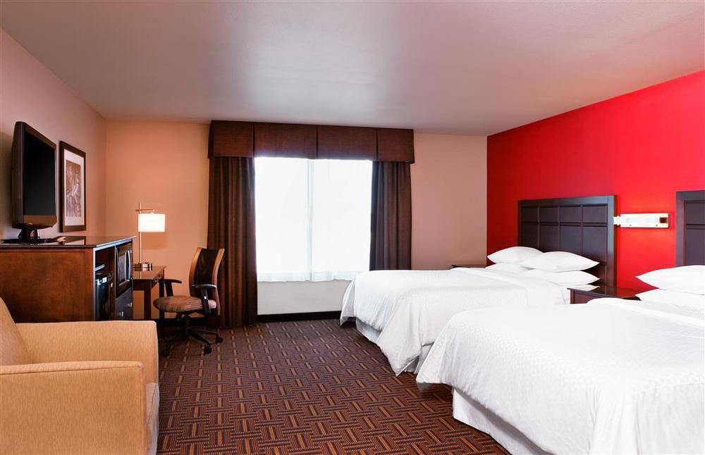 Hotel Sonesta Essential