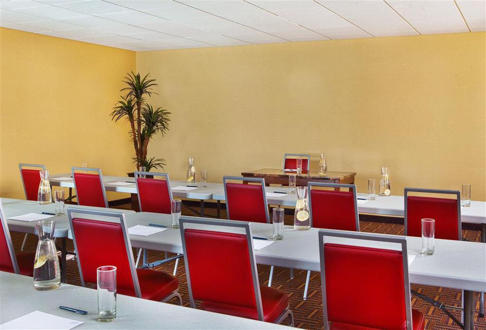 Sonesta Essential Hotel 3*