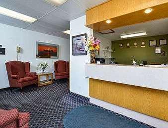 Hotel Super 8 By Wyndham Airport 2*