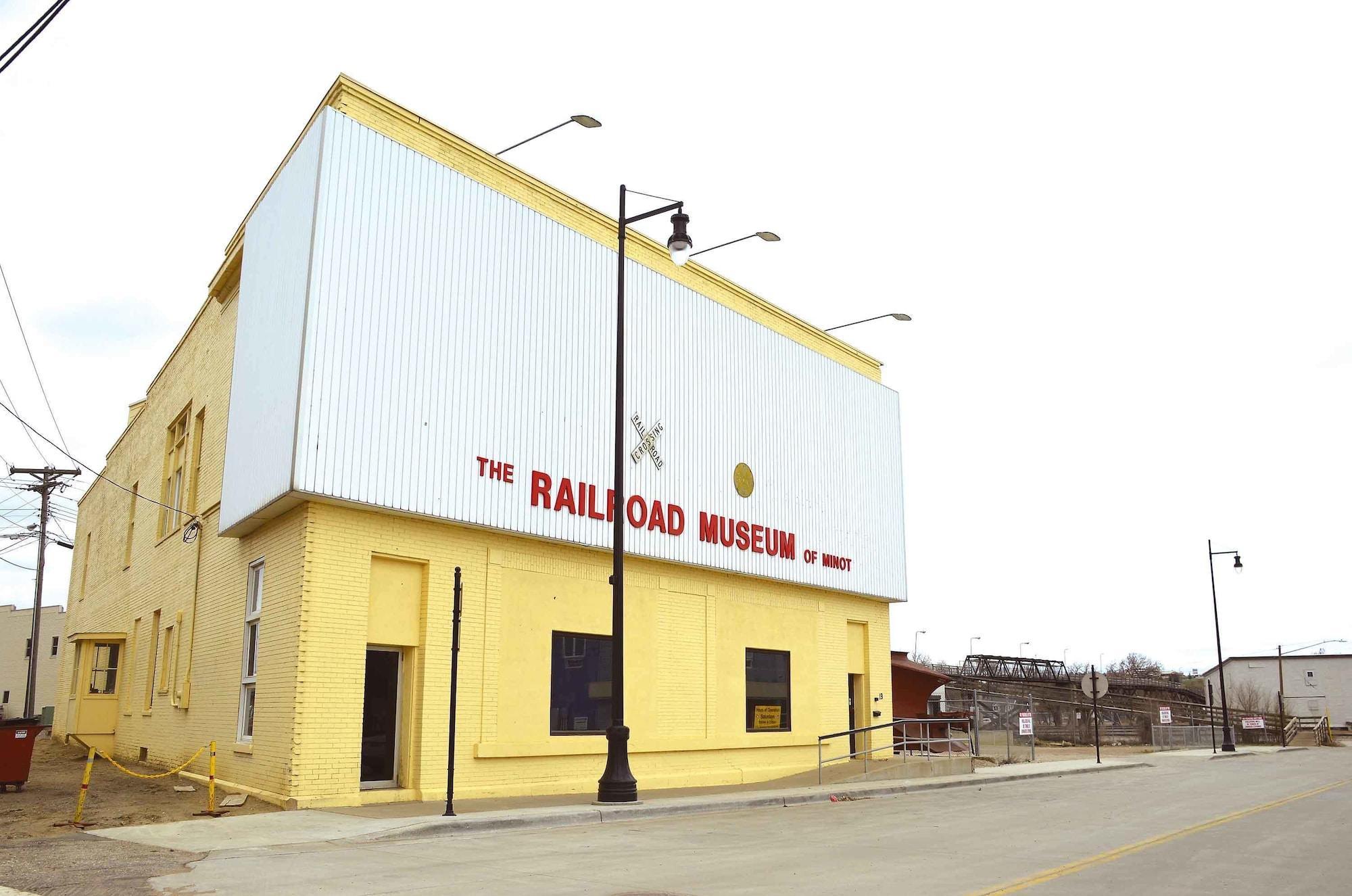 Super 8 By Wyndham Airport Minot