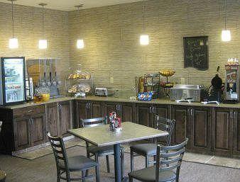 Hotel Baymont By Wyndham Minot