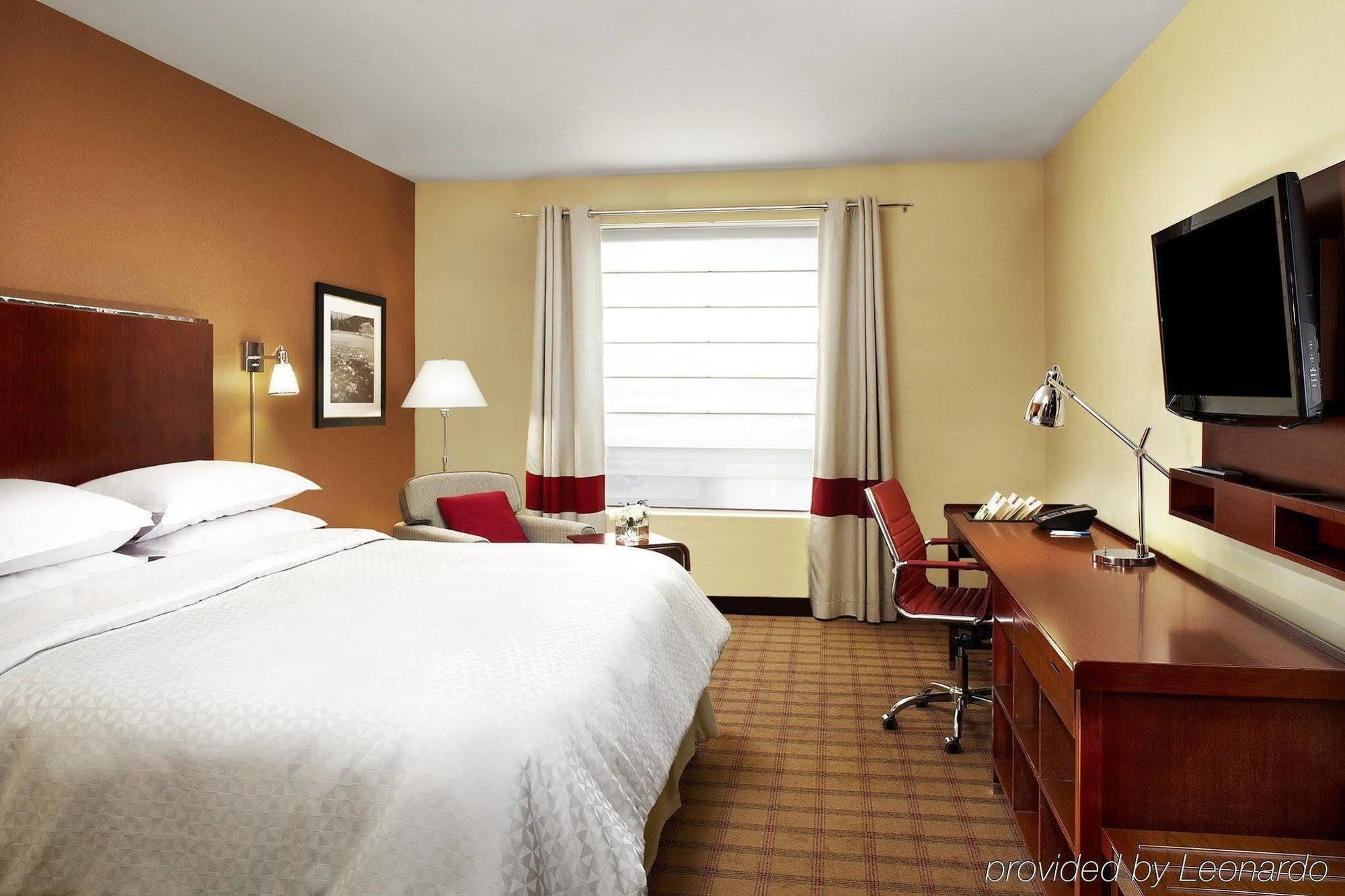 Hotel Sonesta Essential
