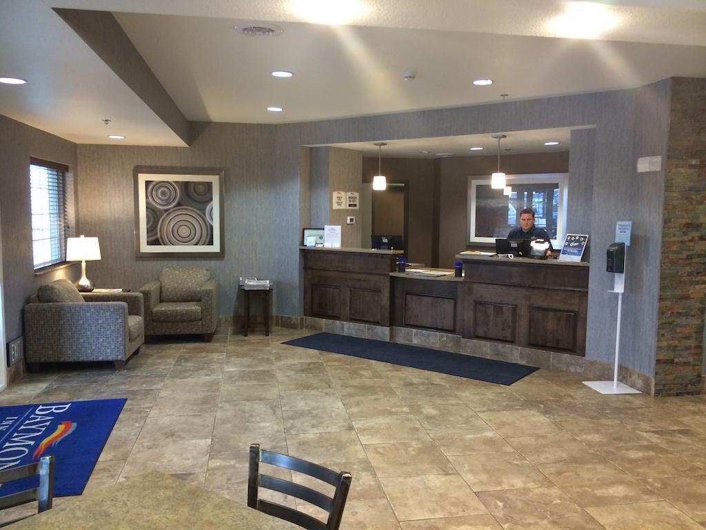 Baymont By Wyndham Minot