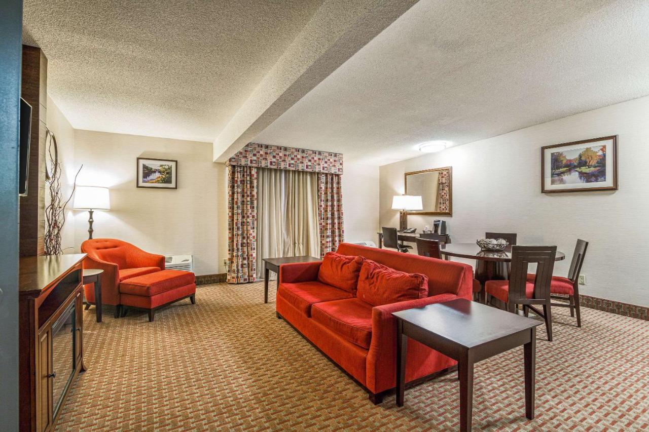 Clarion Convention Center Hotel Minot