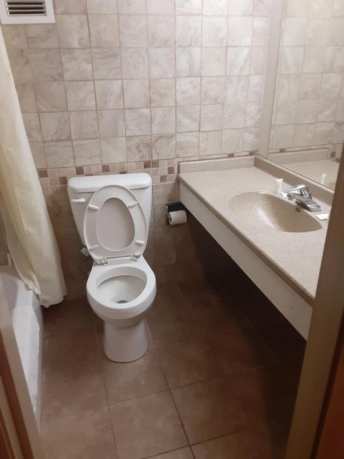Vegas Hotel *