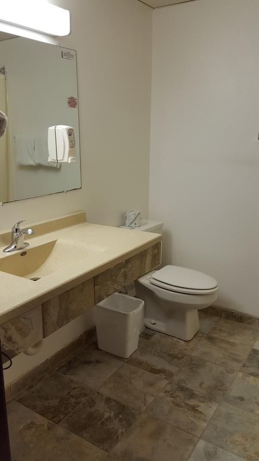 Guest Hotel Minot