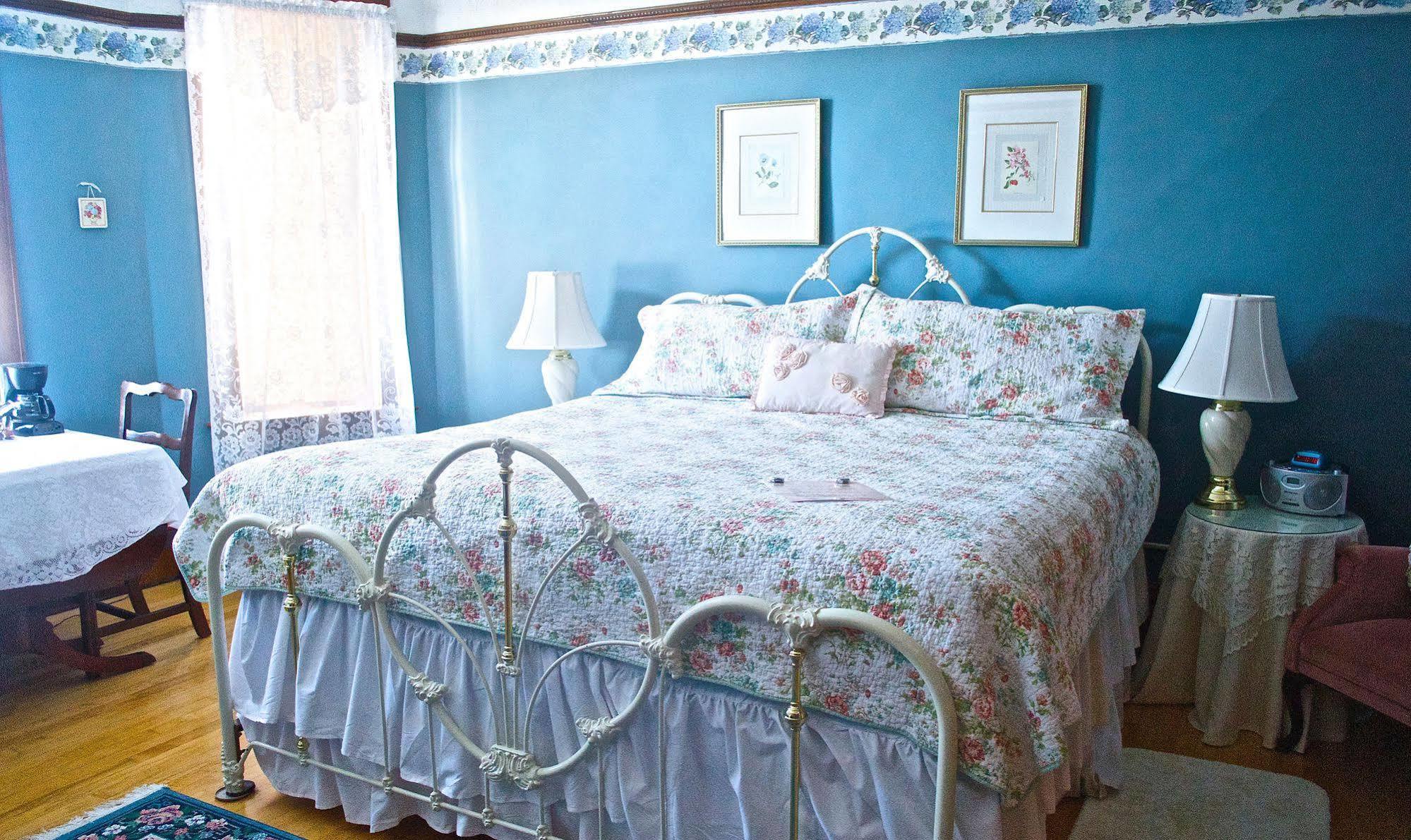 Bed & Breakfast Dakotah Rose 2*