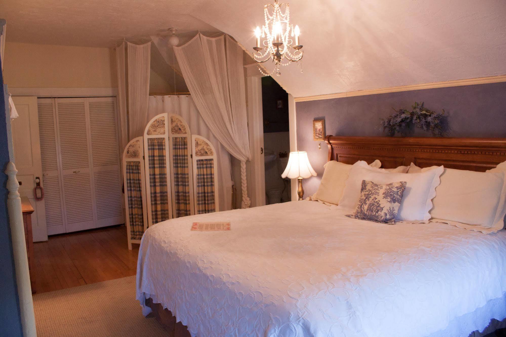 Dakotah Rose Bed & Breakfast Minot